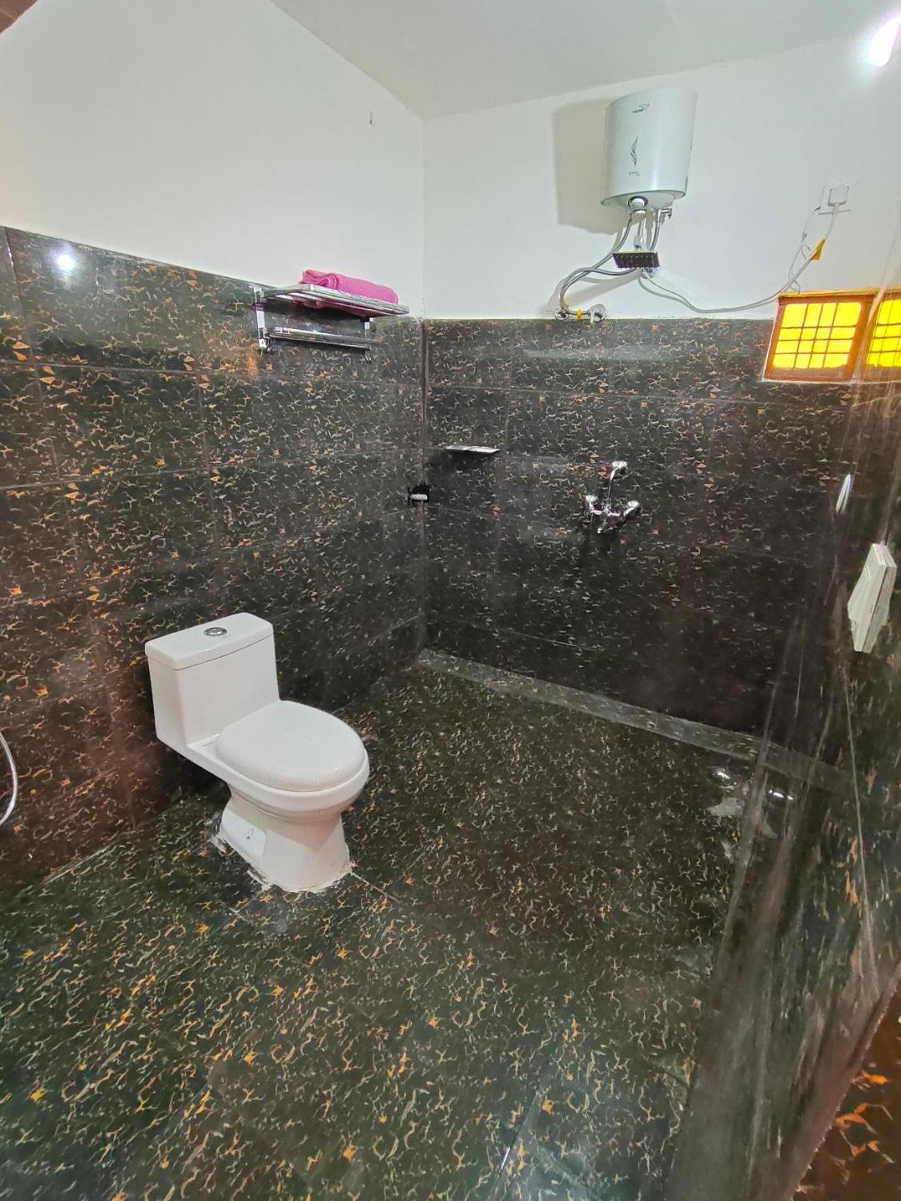 Alaknanda Homestay Karnaprayāg المظهر الخارجي الصورة